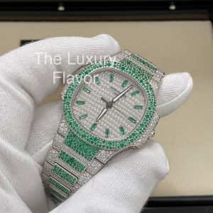 Patek Philippe Nautilus 35.2mm 7118/1453G Self-Winding Paved With Diamonds And Emerald - Exotic Boutique Dubai