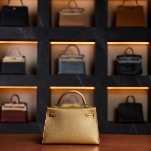 Hermès Mini Kelly Metallic Gold Chevre Leather with Gold Hardware - 2025 New Full Set - Exotic Boutique Dubai