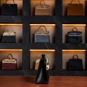 Hermès Kelly Pochette Black Lizard Leather with Gold Hardware - 2024 New Full Set - Exotic Boutique Dubai