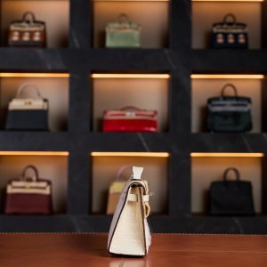Hermès Kelly Pochette Feather Horizon - Nata Boreal with Palladium Hardware (2024) - Exotic Boutique Dubai