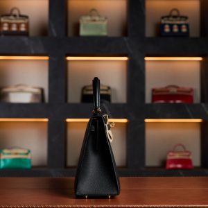 Hermès Kelly 25 Black Epsom Leather Gold Hardware - 2025 New Full Set - Exotic Boutique Dubai