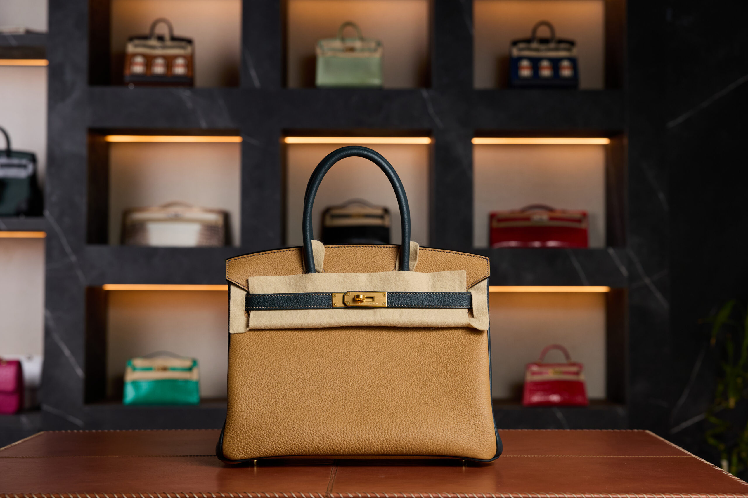 Hermès Birkin 30 HSS Special Order Double Colored Gold Hardware - Biscuit with Dark Blue 2025 New Full Set - Exotic Boutique Dubai